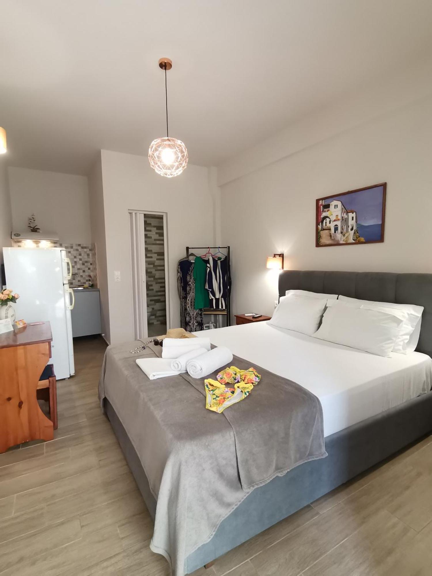 Studios Lia Adults Only -Fully Renovated Хриси-Амудия Экстерьер фото
